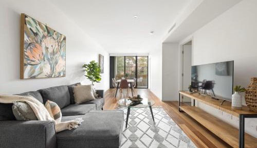 Two Bedroom Apartment With Parking