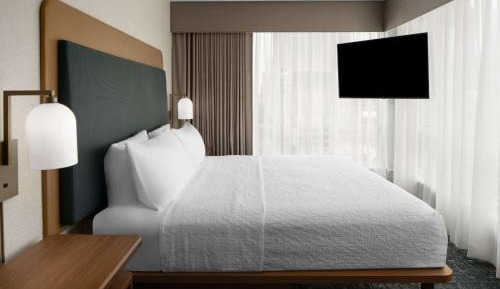 One-Bedroom King Suite