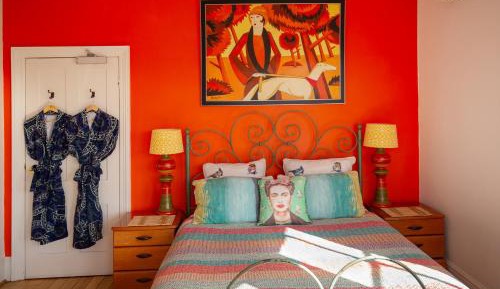 Double Room with Shared Bathroom