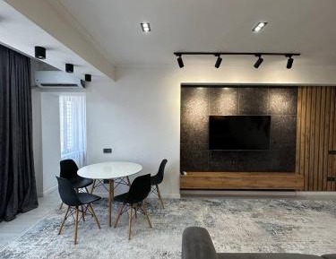 One-Bedroom Deluxe Apartment