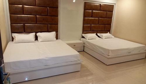 Deluxe Family Room