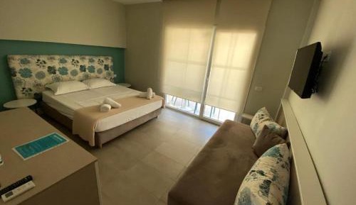 Triple Room with Balcony
