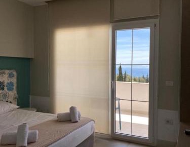 Double Room with Balcony and Sea View