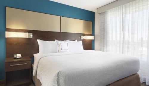 One-Bedroom King Suite