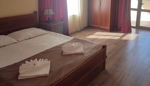 Large Double Room