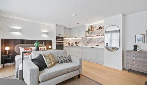 Studio Apartment