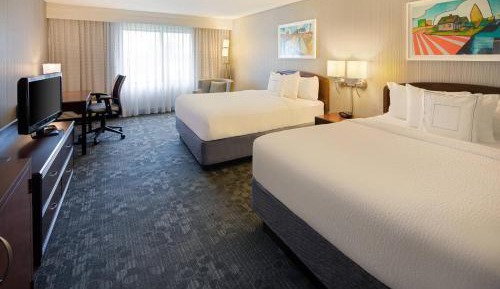 Queen Room with Two Queen Beds