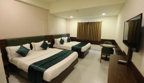 Classic Quadruple Room