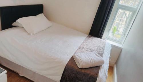 Double Room with Shared Bathroom