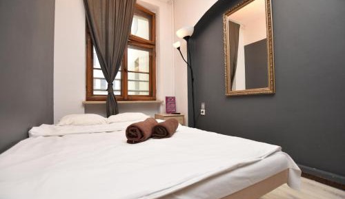 Double Room with Shared Bathroom