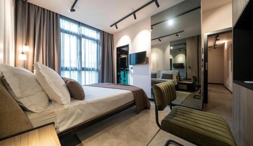 Superior King Room