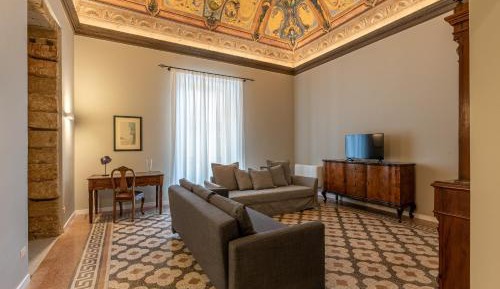 Apartment - Split Level