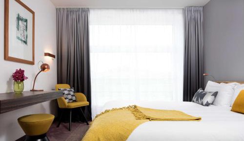 Art Double Room