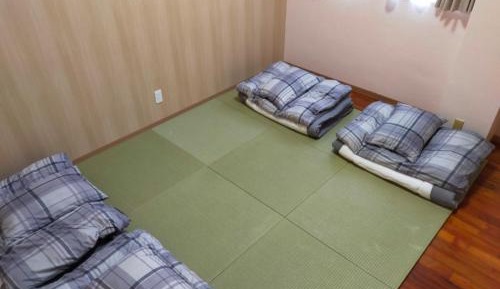 Japanese-Style Room