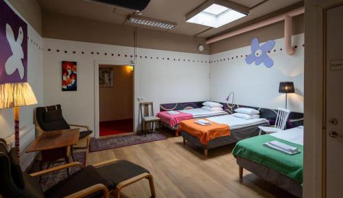 Quadruple Room with Private Bathroom