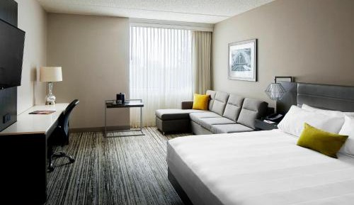 King Room with Sofa Bed