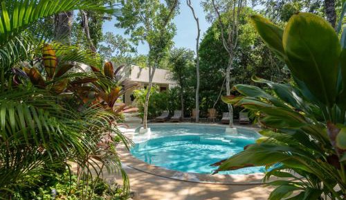 King Suite with private pool and Garden