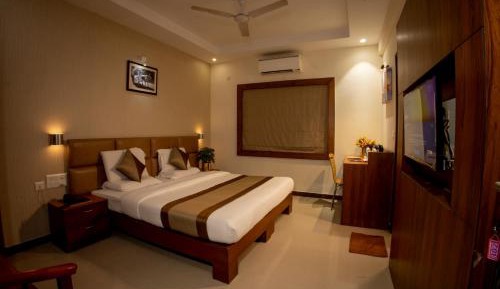Deluxe King Room