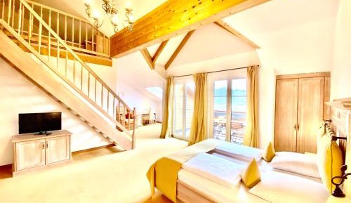 Junior Suite with Mountain View