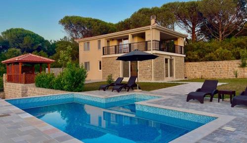 Villa with Private Pool