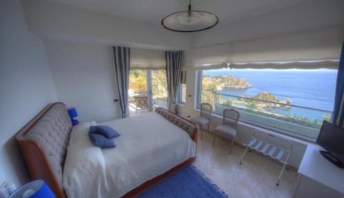 Superior Double Room with Terrace and Sea view 