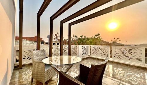 Penthouse Apartment