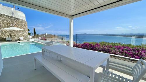 Villa with Sea View