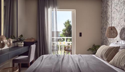 Deluxe Double Room with Extra Bed