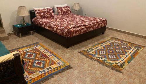 Deluxe Family Room