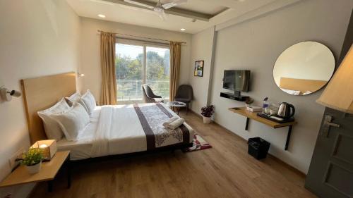 Superior Room With Balcony