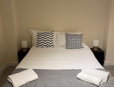 Deluxe King Suite