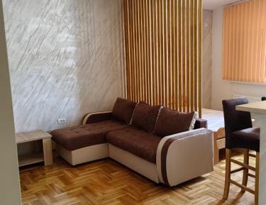 King Studio with Sofa Bed