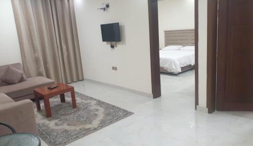 Deluxe King Suite