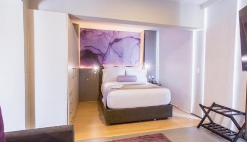 Superior King Suite