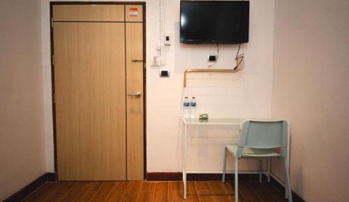 Double or Twin Room with Shared Bathroom