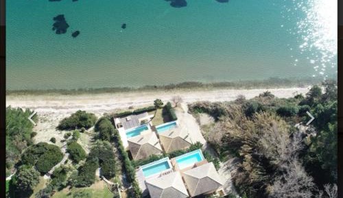 Villa - Beach Front