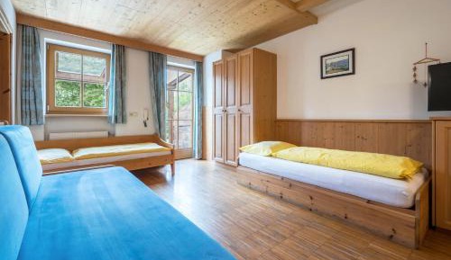 Superior One-Bedroom Apartment