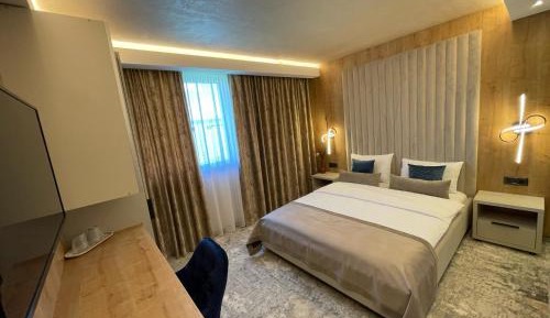 Superior King Room