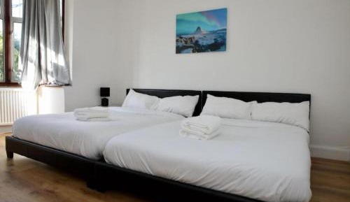Quadruple Room with Shared Bathroom