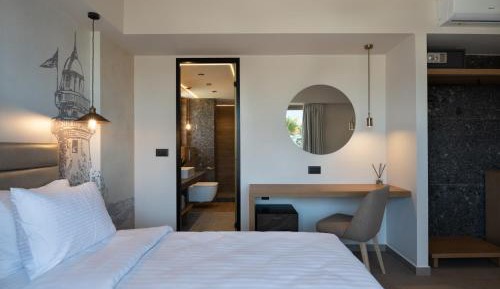 Deluxe Double or Twin Room with Balcony