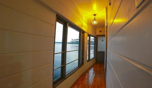 King Room with Lake View