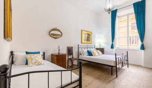 Quadruple Room with Private Bathroom