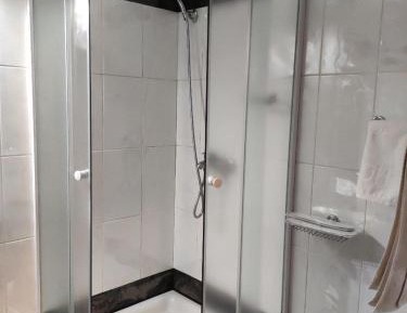 Twin Room with Private Bathroom