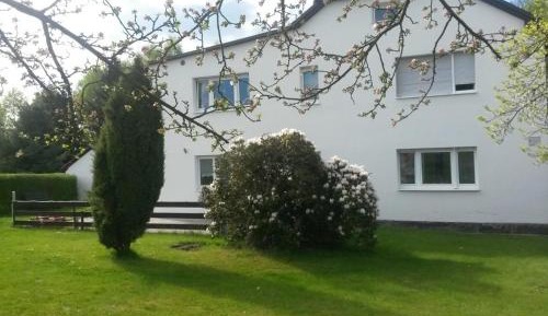 Apartment with Garden View