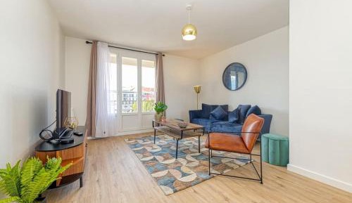 Apartment with Balcony