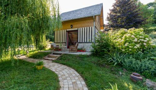 Cottage with Garden View