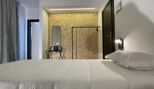 Twin Room with Private Bathroom