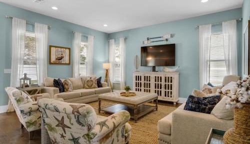 Four-Bedroom Holiday Home
