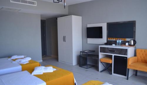 Quadruple Room with Balcony