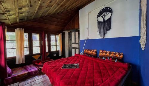 Double Room with Private Bathroom